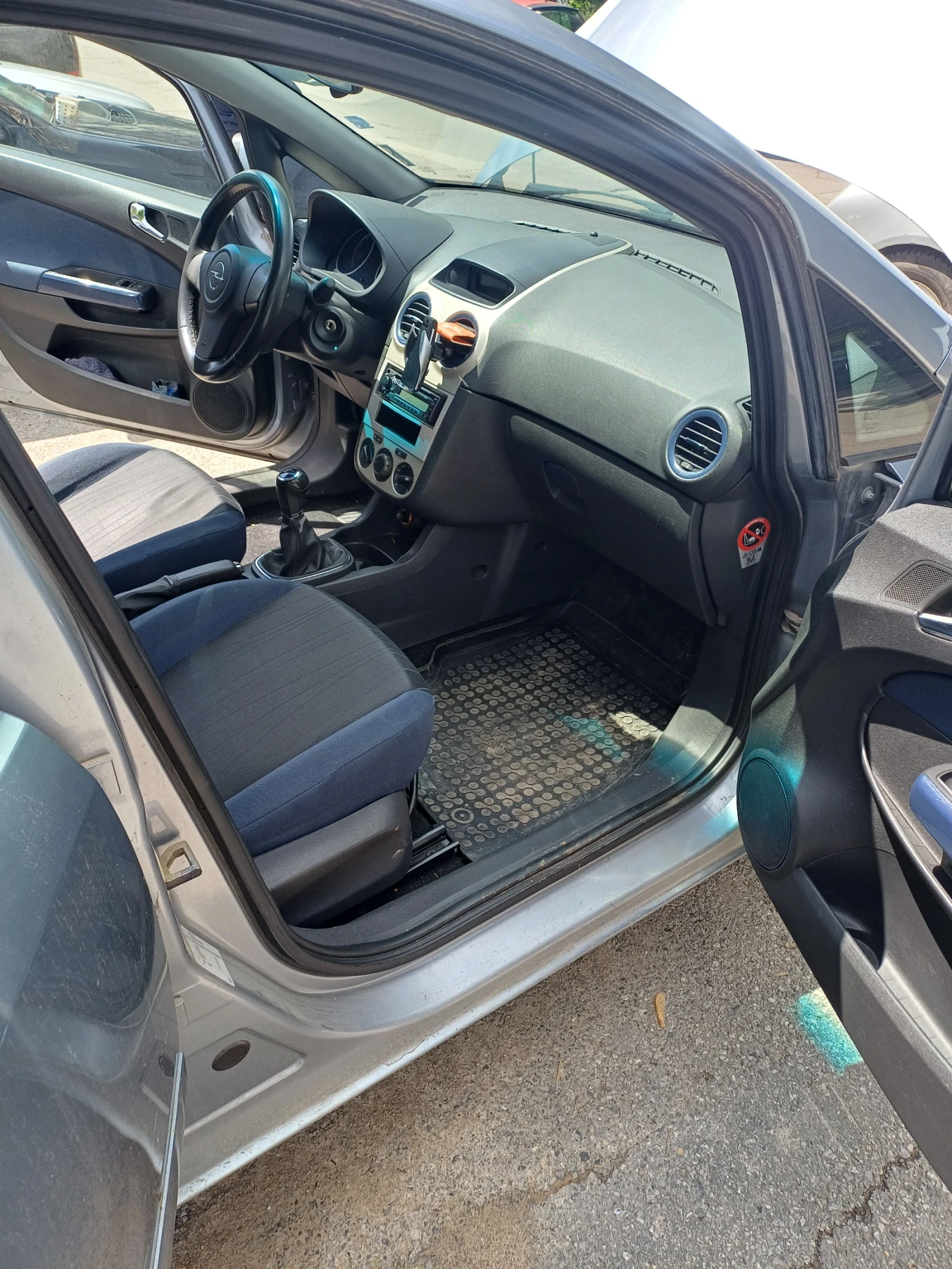 Opel Corsa  - изображение 7