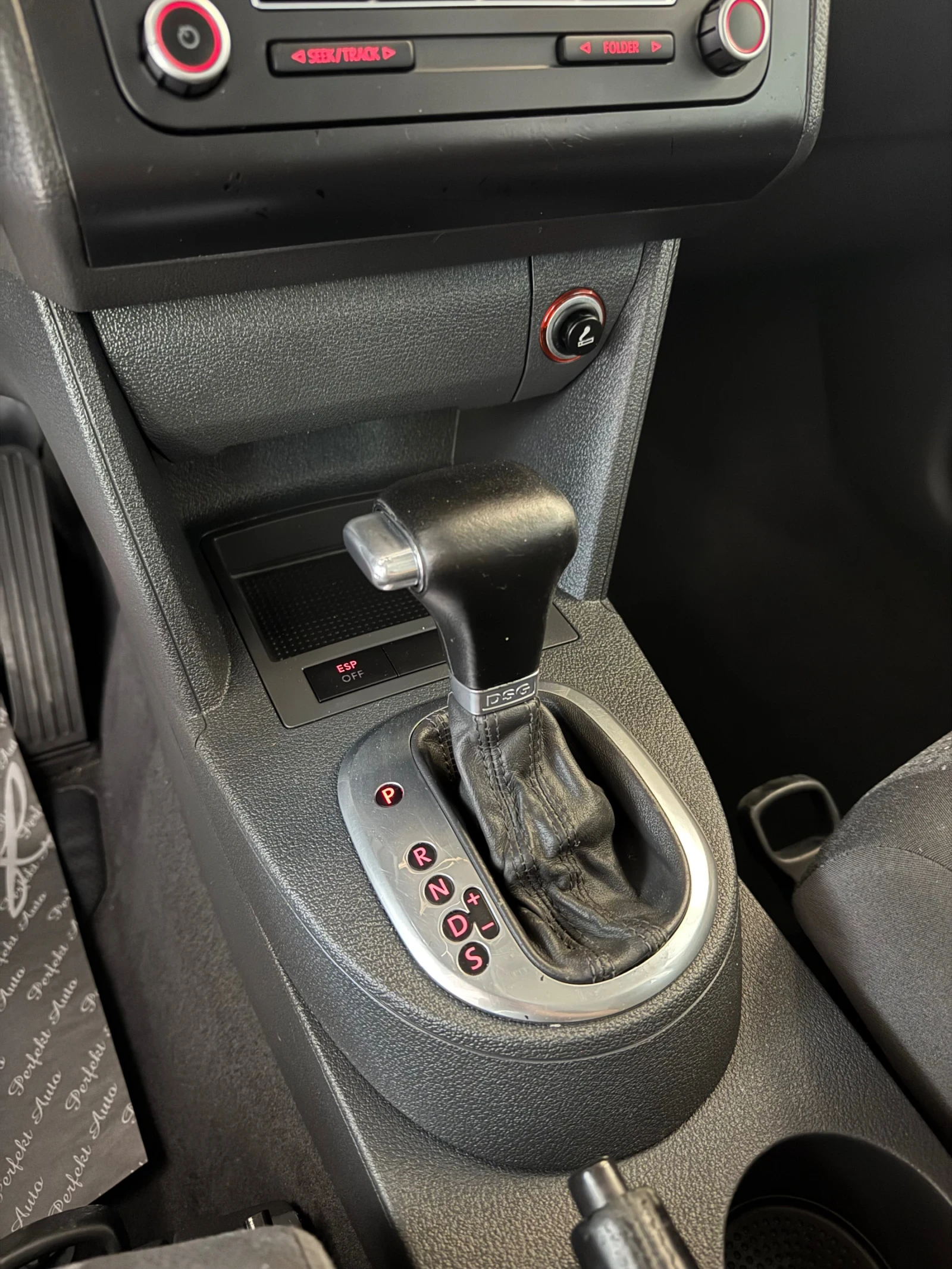 VW Touran 2.0 TDI - изображение 8