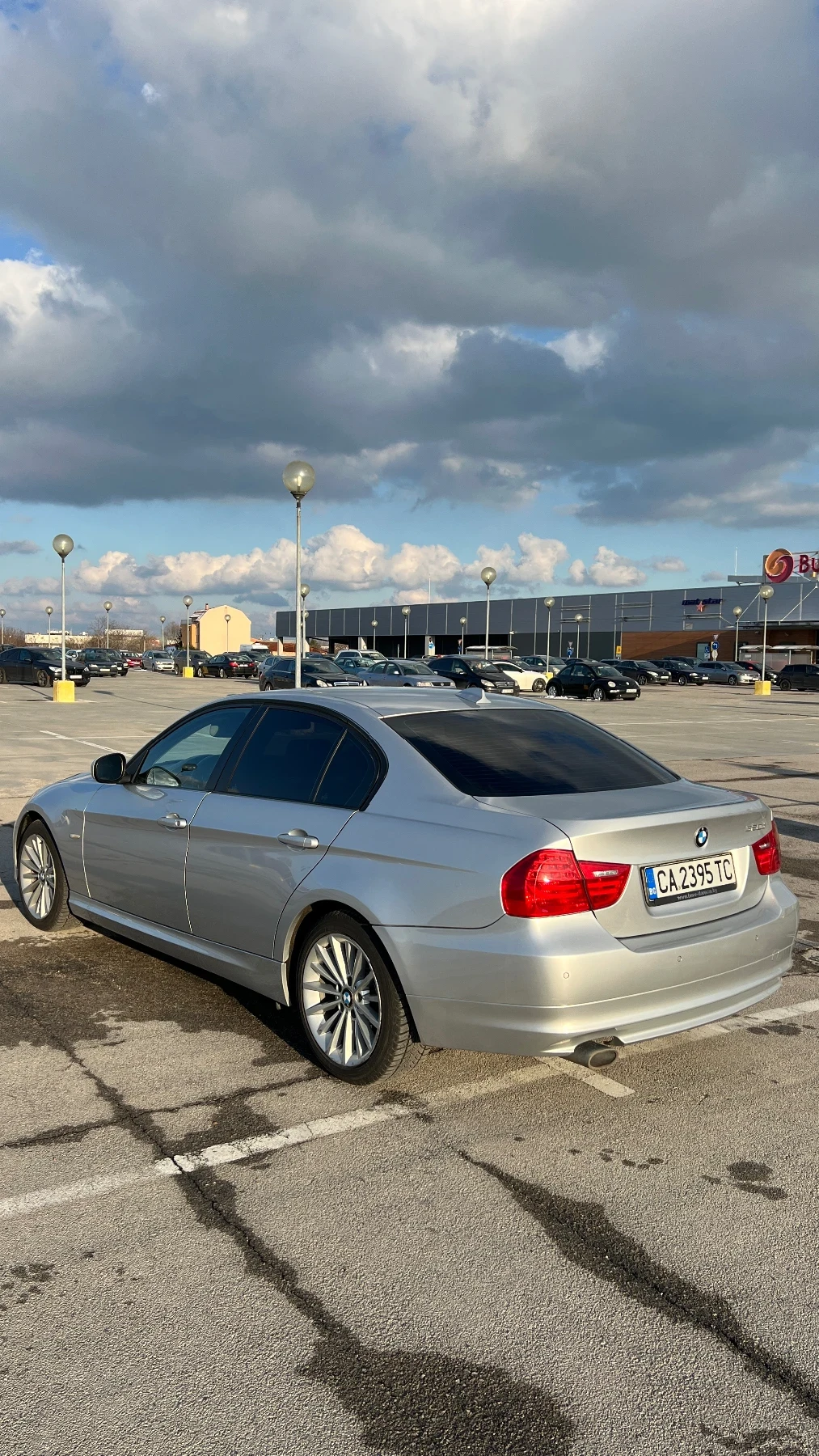 BMW 320 BMW 320D автомат, фейслифт, нави, подгрев, шибидах - изображение 5