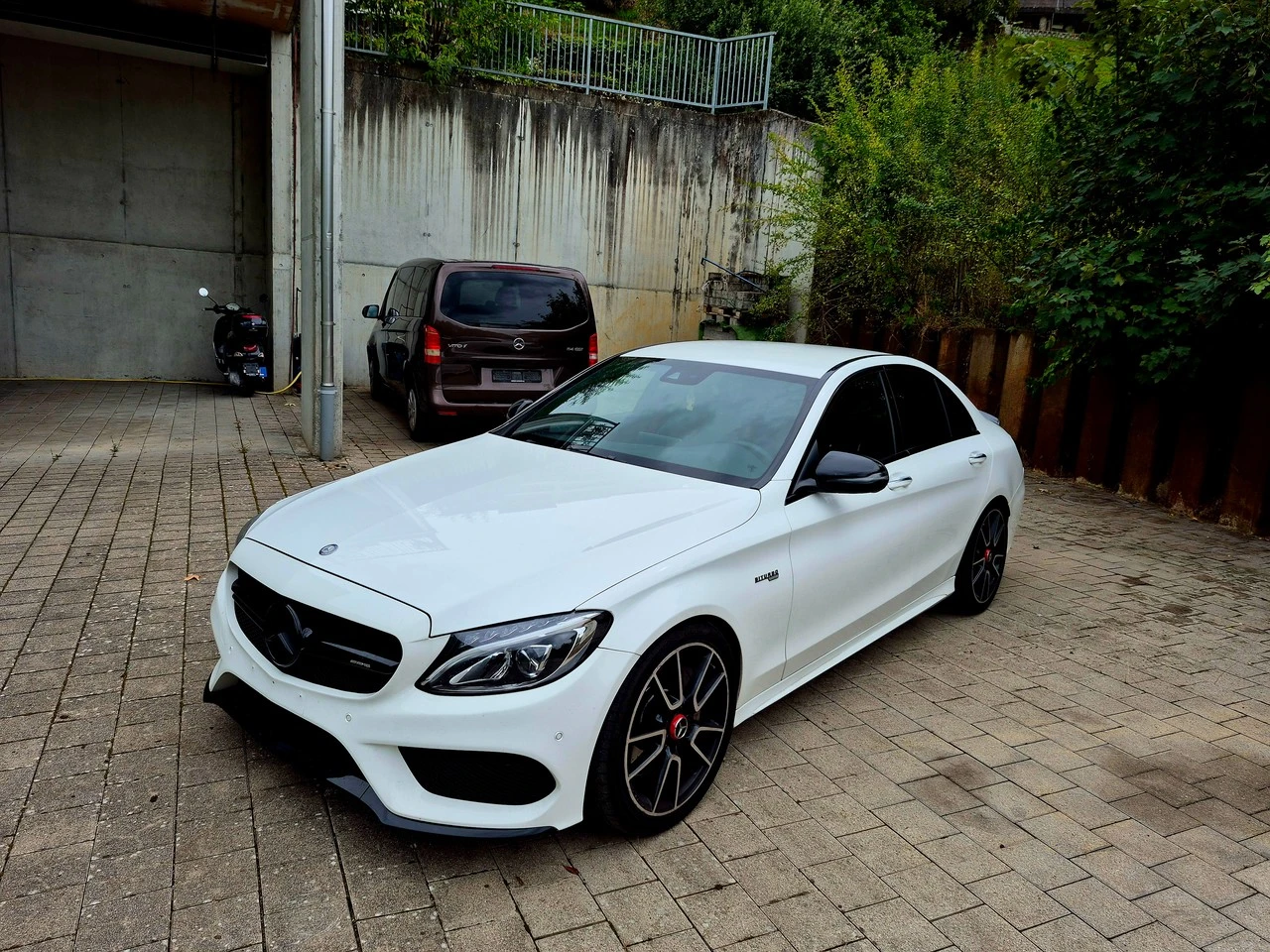 Mercedes-Benz E 43 AMG E 43 AMG - изображение 2