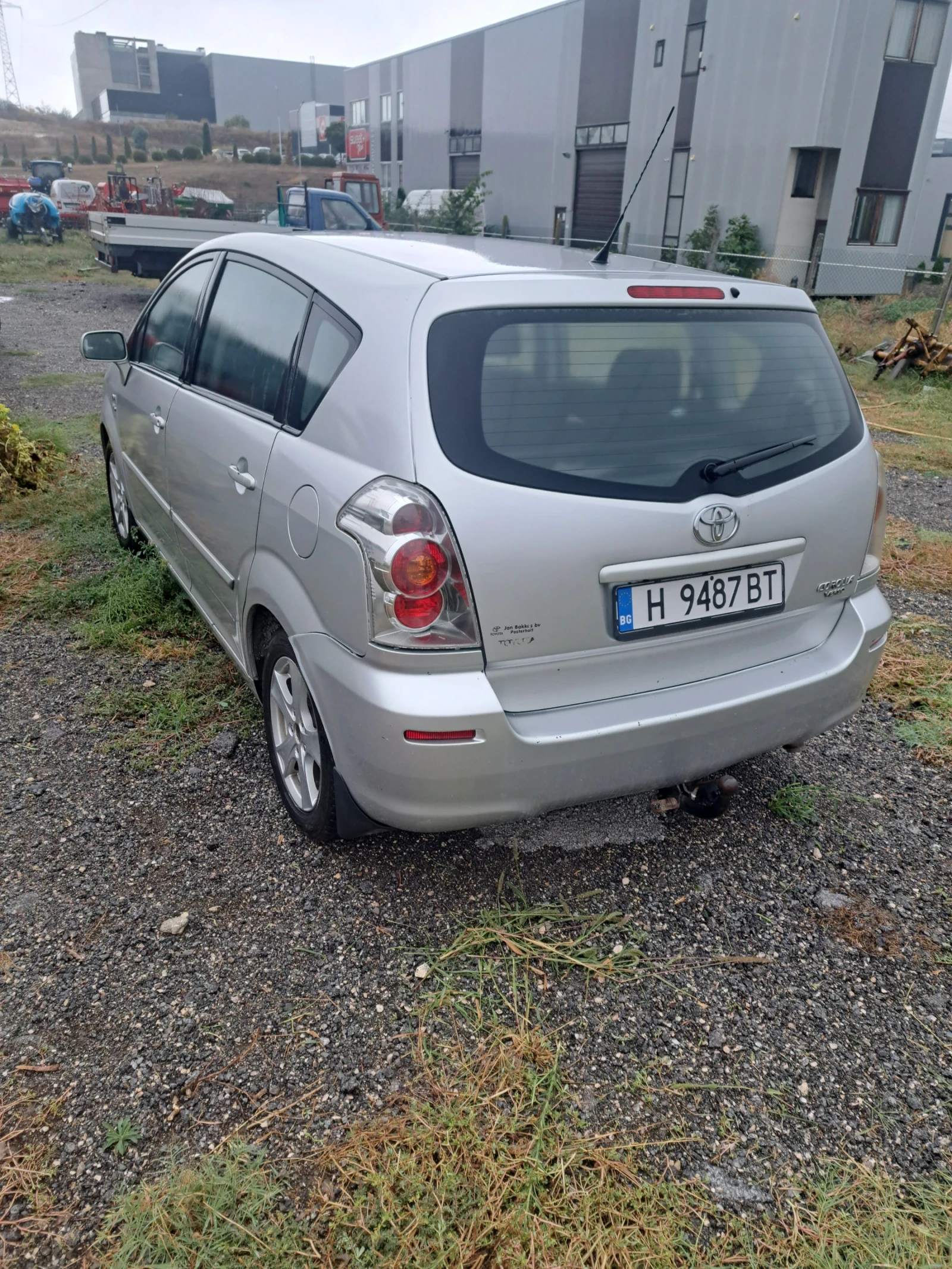 Toyota Corolla verso  - изображение 3