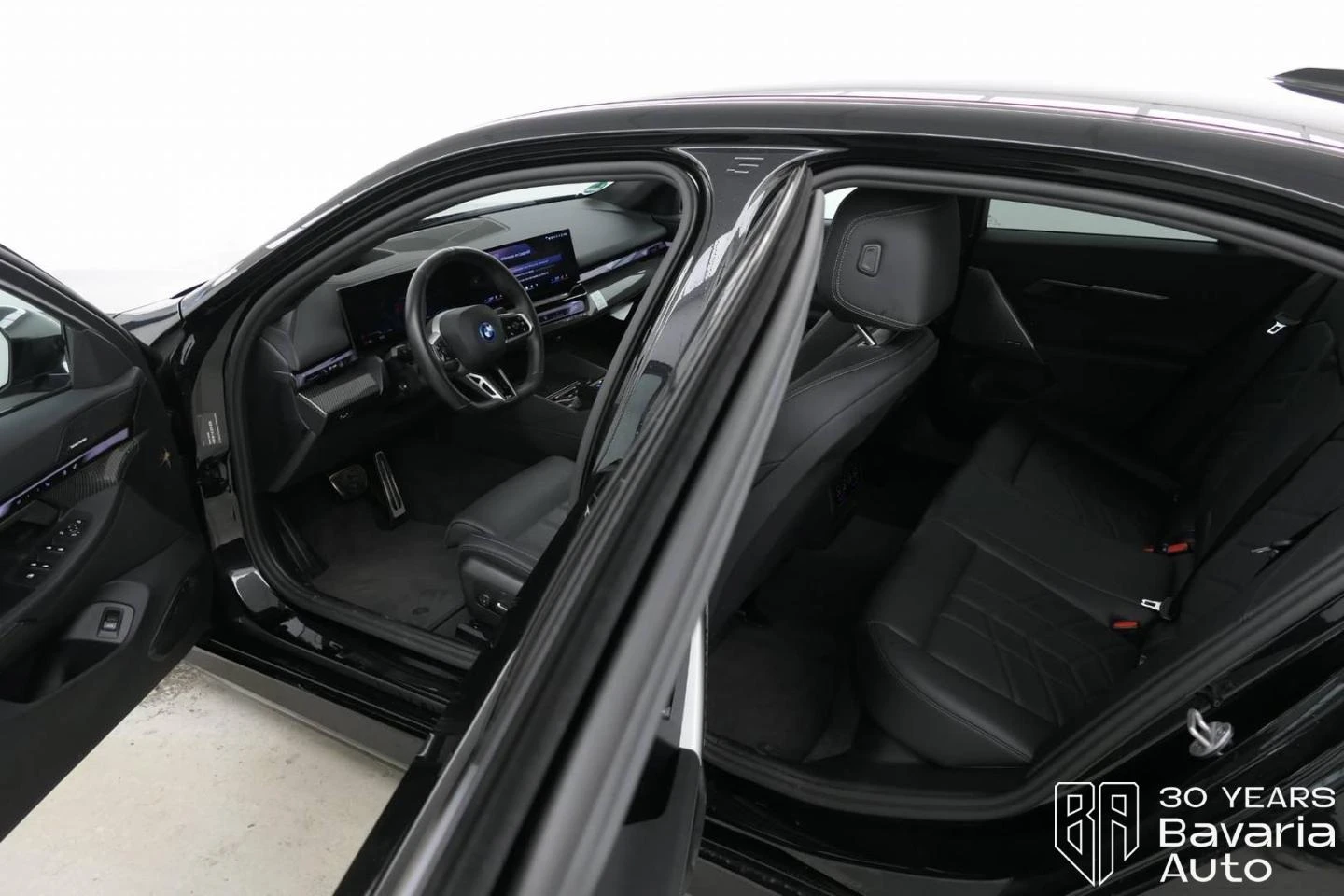 BMW i5 40 xDriveM Sport Paket - изображение 5