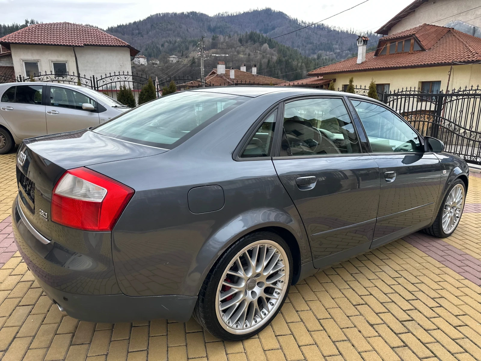 Audi A4 3.0 I QUATTRO FULL - изображение 4