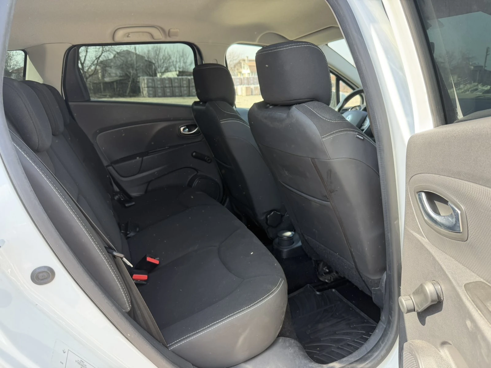 Renault Clio 0.9TCe/90k.c./Grandtour, снимка 13 - Автомобили и джипове - 53800537