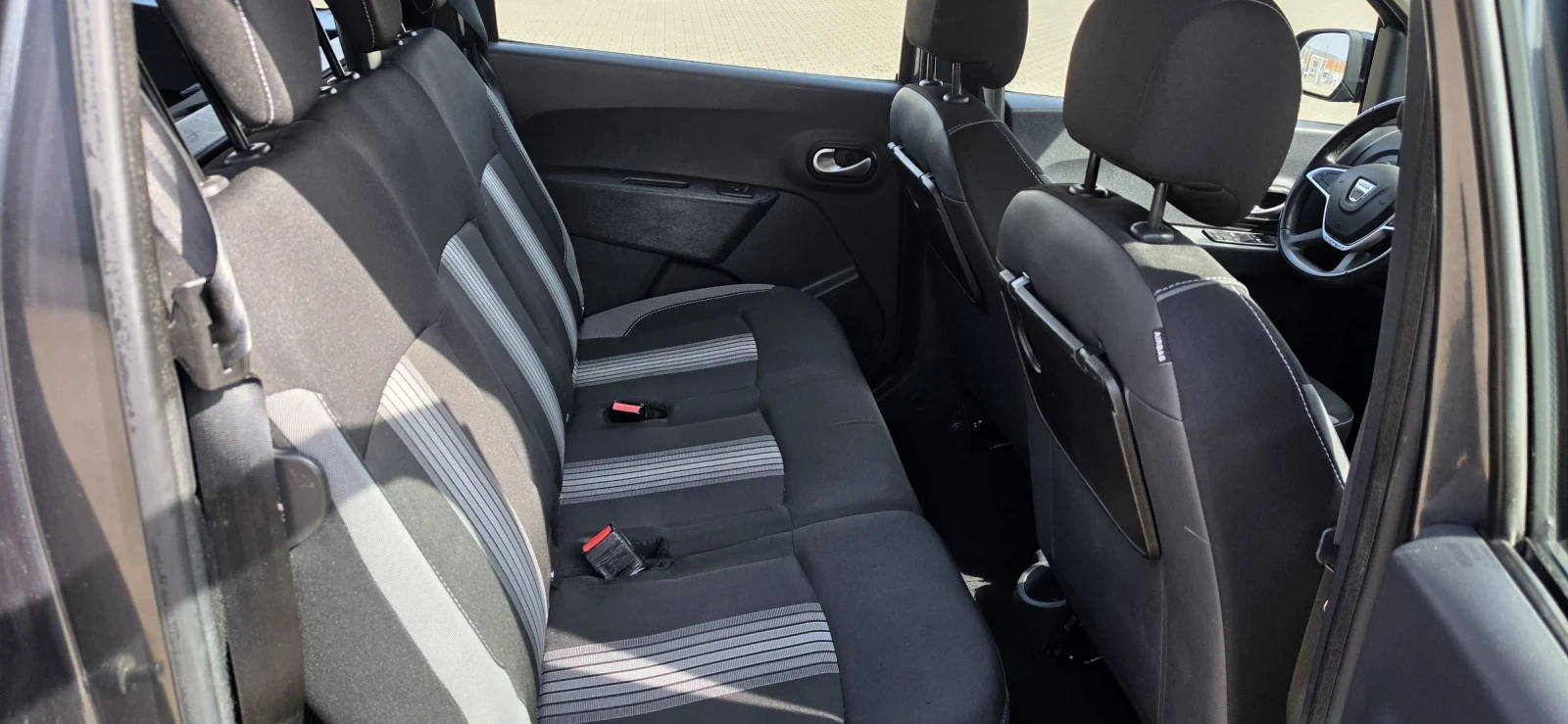 Dacia Lodgy STEPWAY, снимка 10 - Автомобили и джипове - 53871474