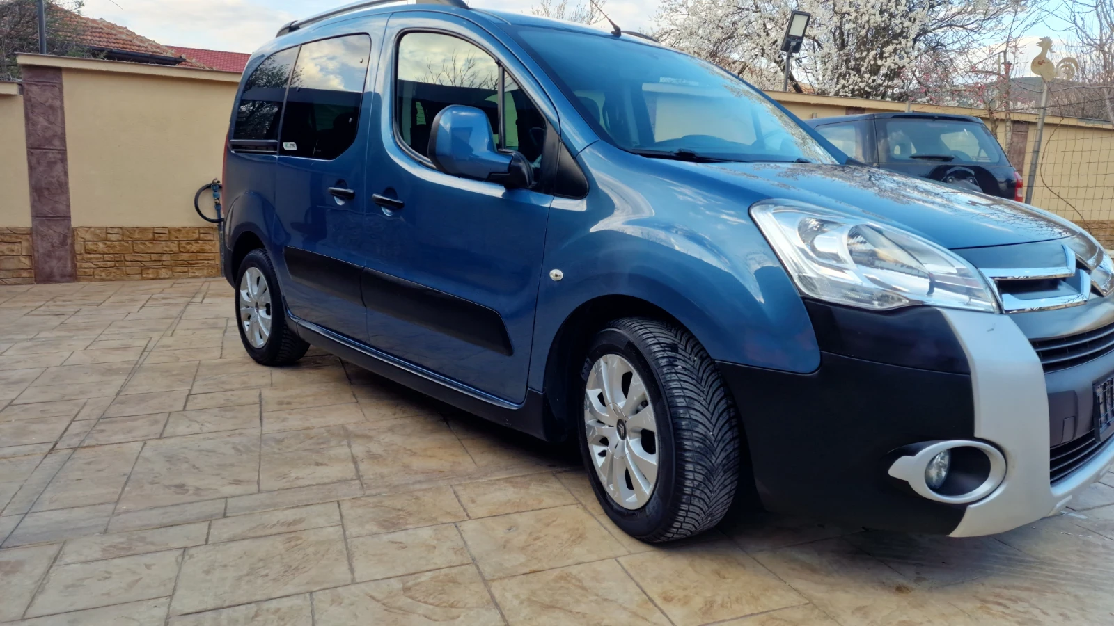 Citroen Berlingo 1.6HDi= XTR= EURO-5= , снимка 3 - Автомобили и джипове - 53978281