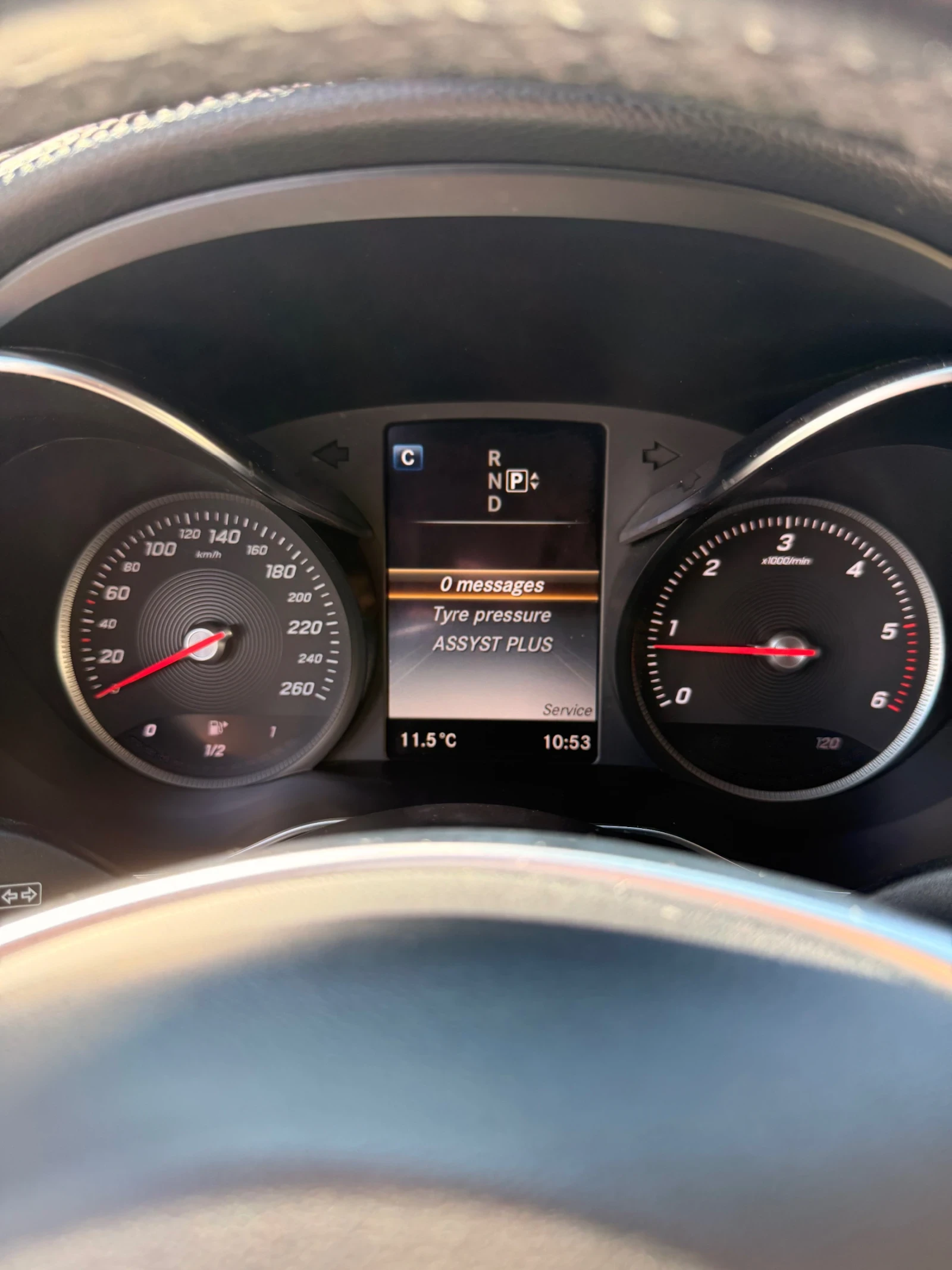 Mercedes-Benz C 220, снимка 11 - Автомобили и джипове - 54156095