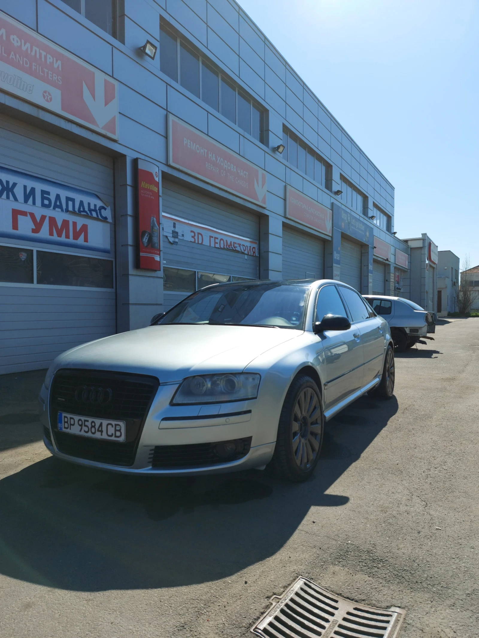 Audi A8 4.2 LONG BFM -LPG/BRC СМЕНЕНИ ВЕРИГИ И АНГРЕНАЖ