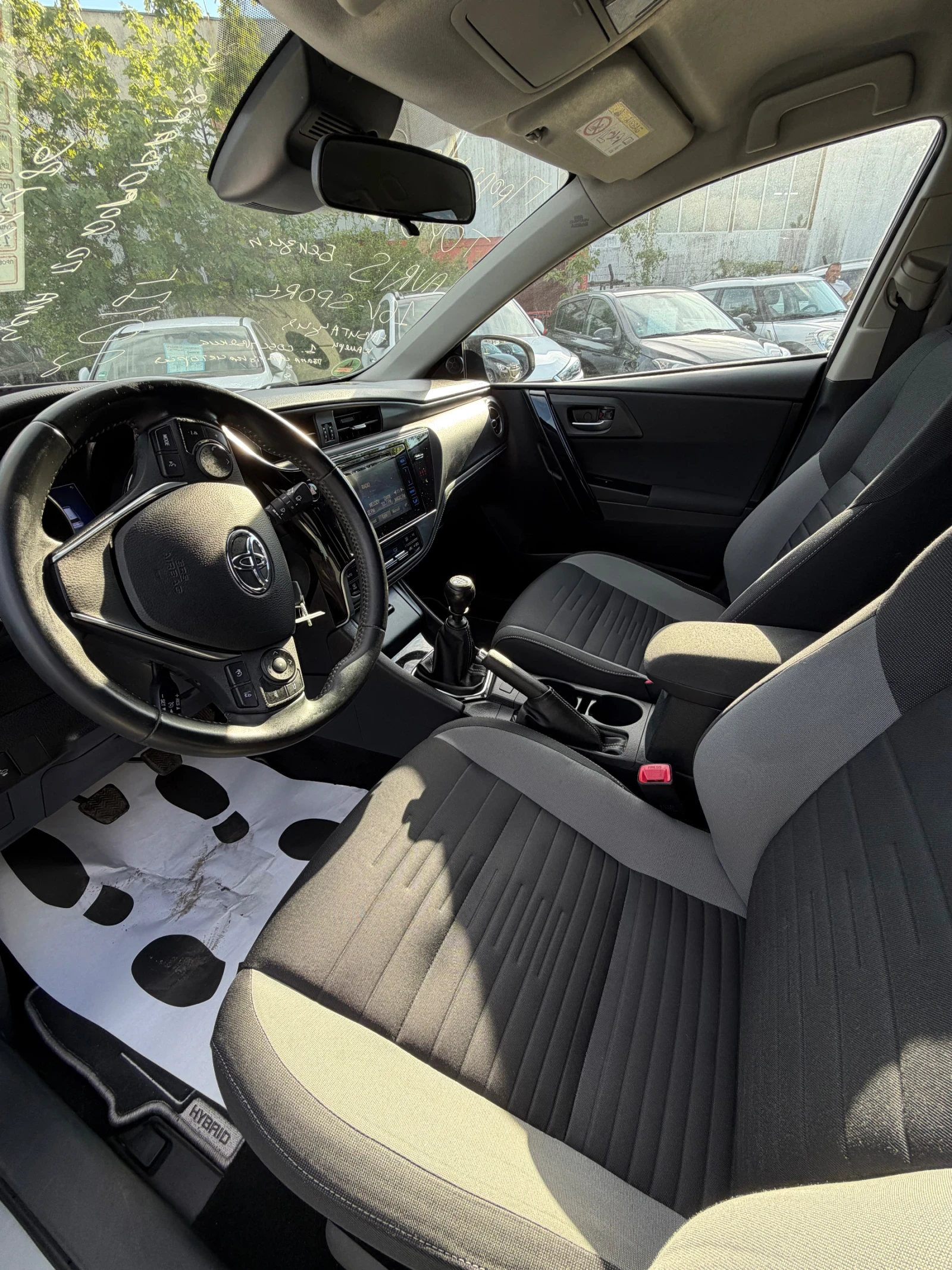 Toyota Auris 1.3TURBO/SPORT | Mobile.bg � ����������� 9