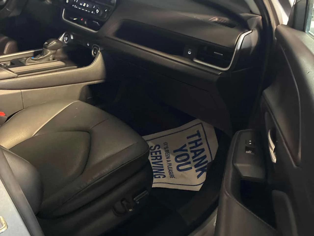 Toyota Grand Highlander * AWD * CARFAX * ПОДГРЕВИ * ПАНО * KEYLESS * , снимка 14 - Автомобили и джипове - 54618678
