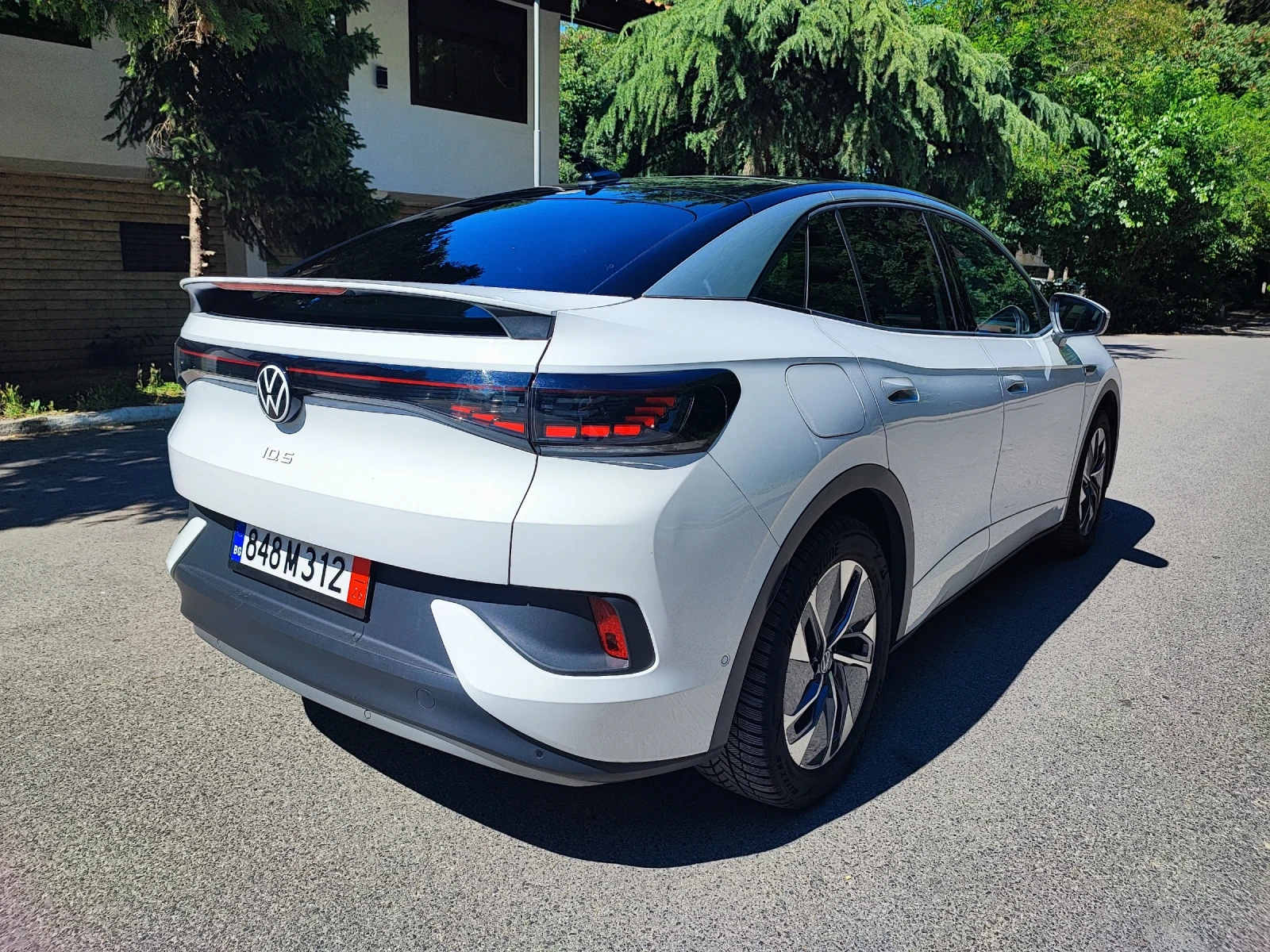 VW ID.5 PRO/MATRIX/PANO/HUD/360CAM/МАСАЖ/FULL/40хкм/SOH97%, снимка 4 - Автомобили и джипове - 54784223
