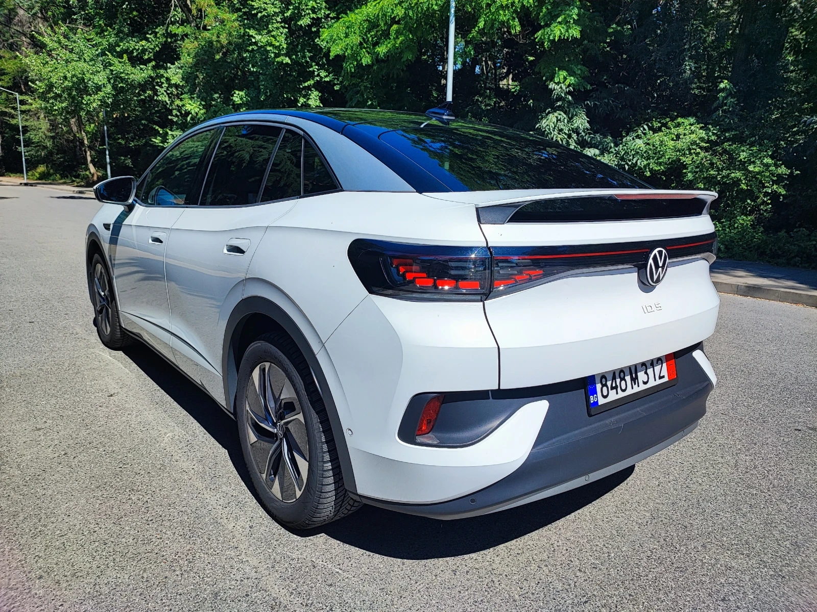 VW ID.5 PRO/MATRIX/PANO/HUD/360CAM/МАСАЖ/FULL/40хкм/SOH97%, снимка 2 - Автомобили и джипове - 54784223
