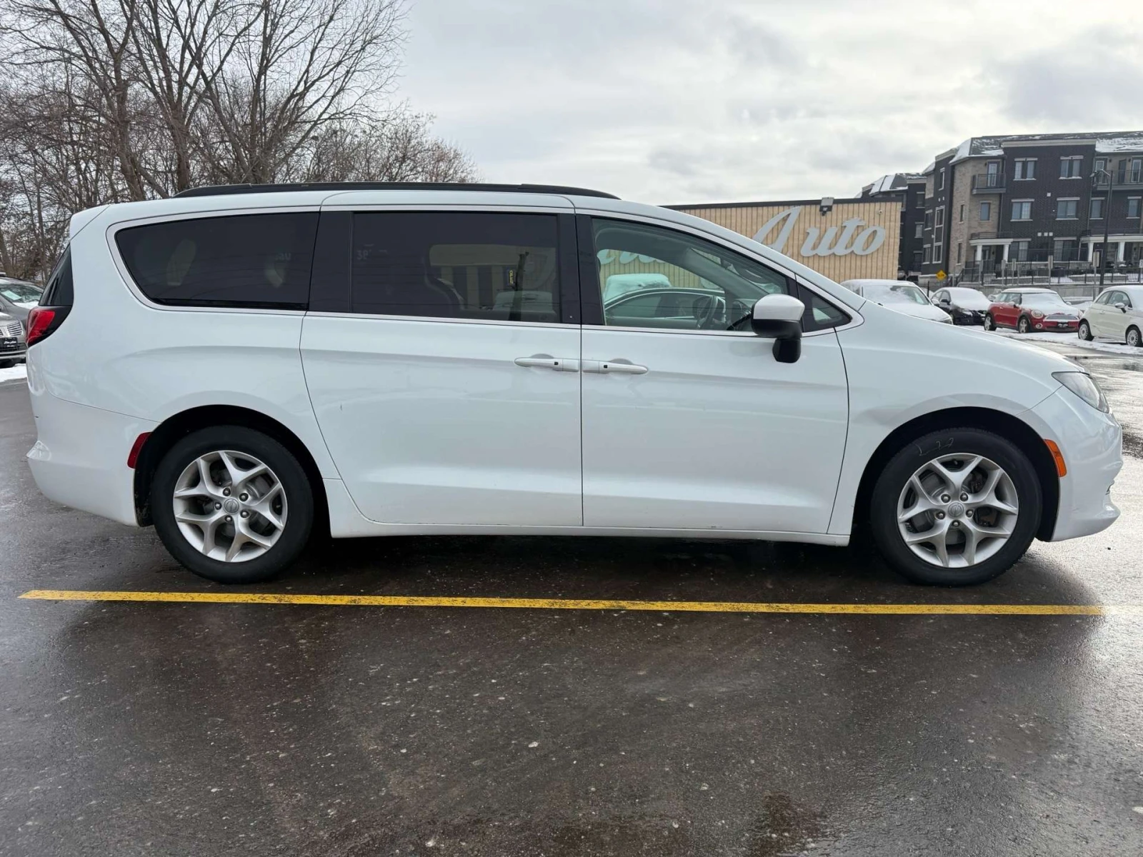 Chrysler Pacifica Touring, ЦЕНА ДО БГ, снимка 8 - Автомобили и джипове - 54870784