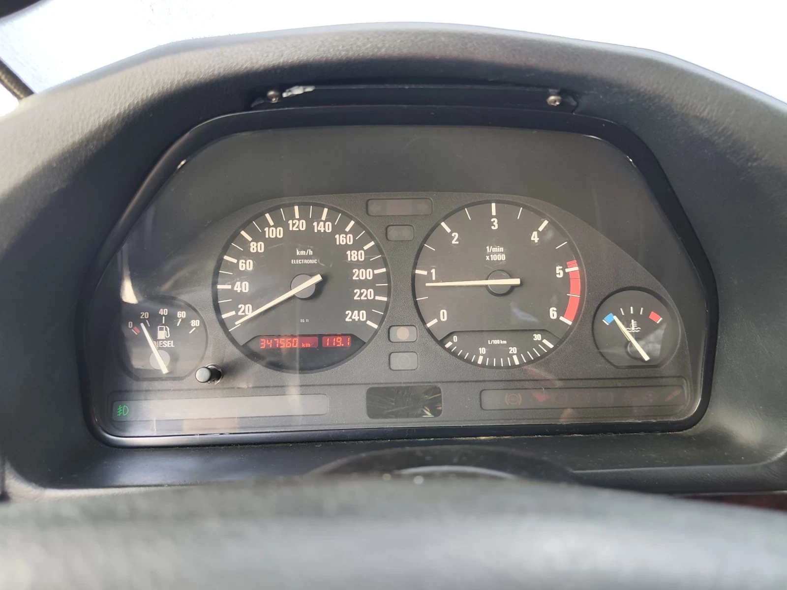 BMW 525, снимка 14 - Автомобили и джипове - 55343074
