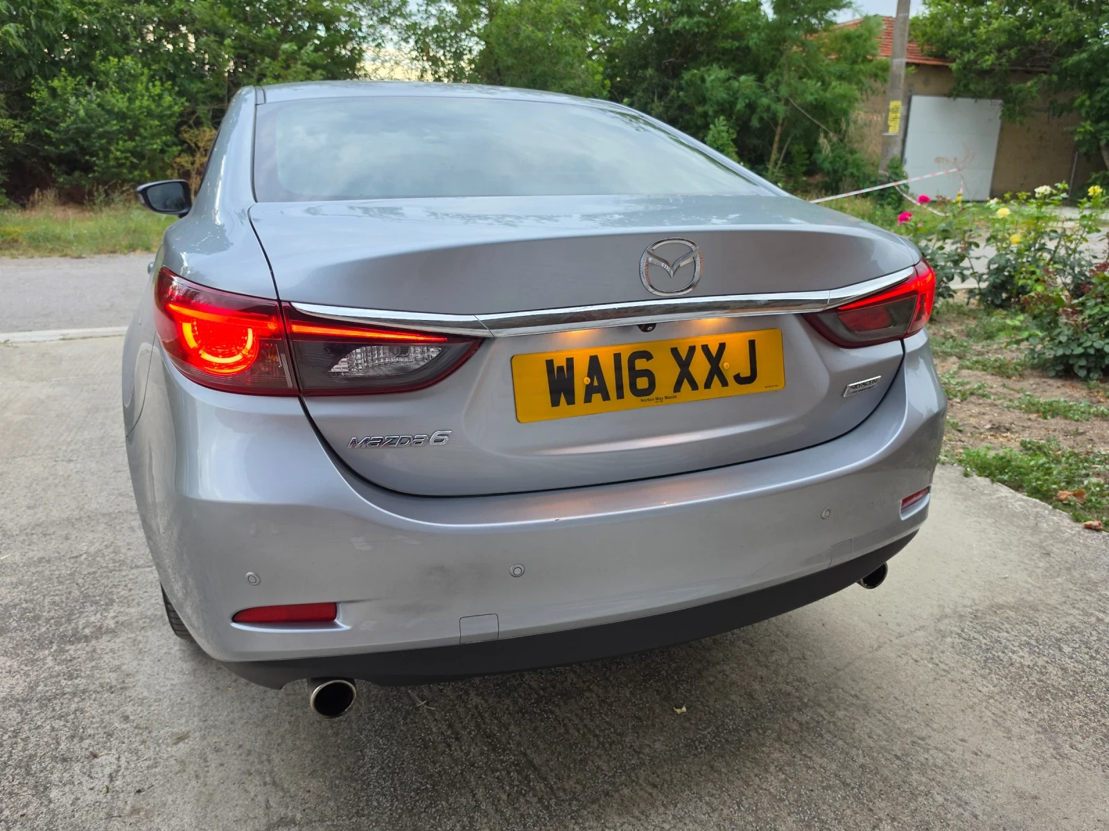 Mazda 6 2.2 sport, снимка 3 - Автомобили и джипове - 55624407