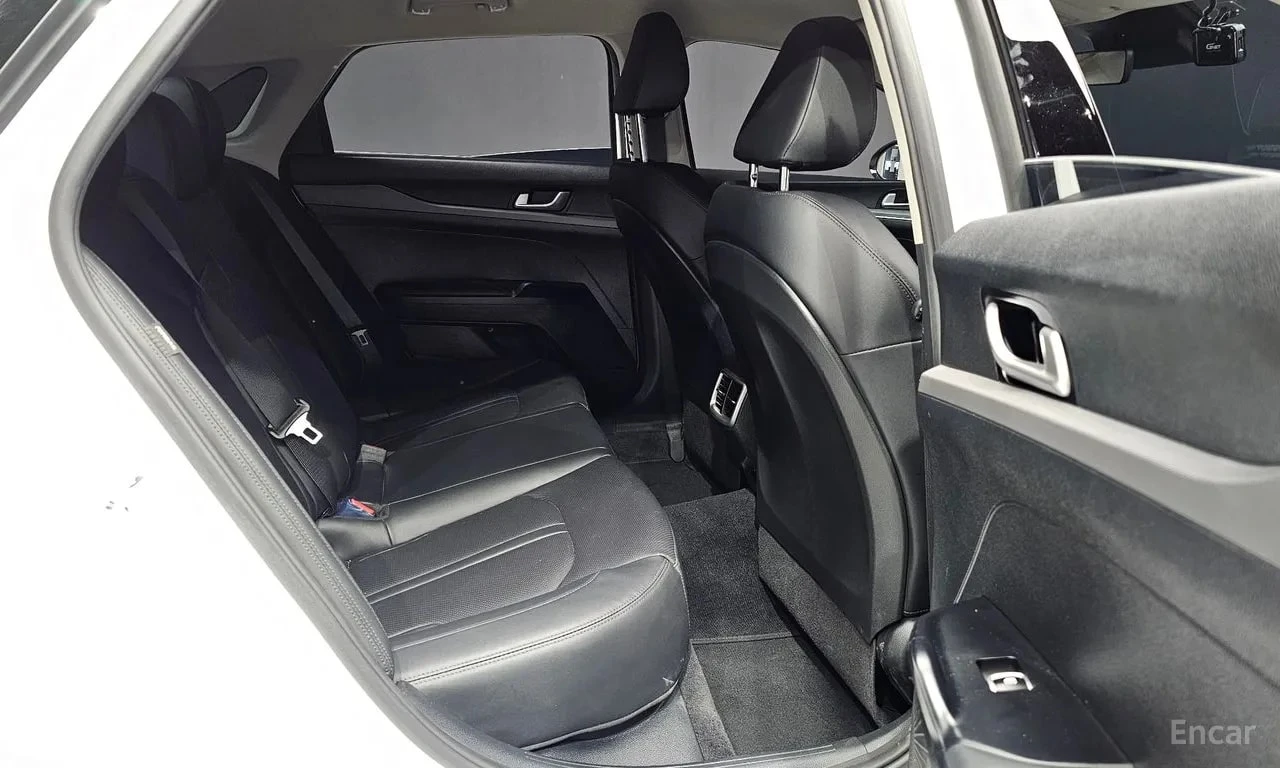 Kia K5 * 2.0 LPG / DISTRONIC / АВТОКРЕДИТ, снимка 12 - Автомобили и джипове - 55798146