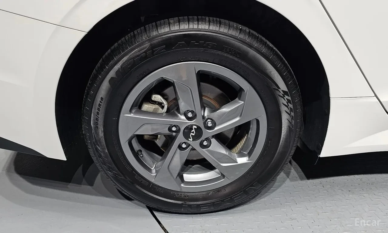 Kia K5 * 2.0 LPG / DISTRONIC / АВТОКРЕДИТ, снимка 5 - Автомобили и джипове - 55798146