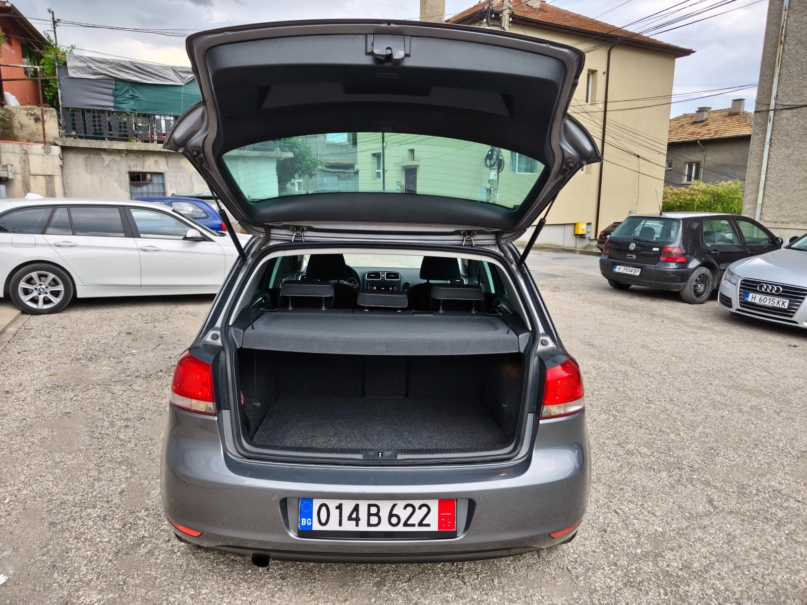 VW Golf 1.6TDI DSG MATCH, снимка 15 - Автомобили и джипове - 56097515
