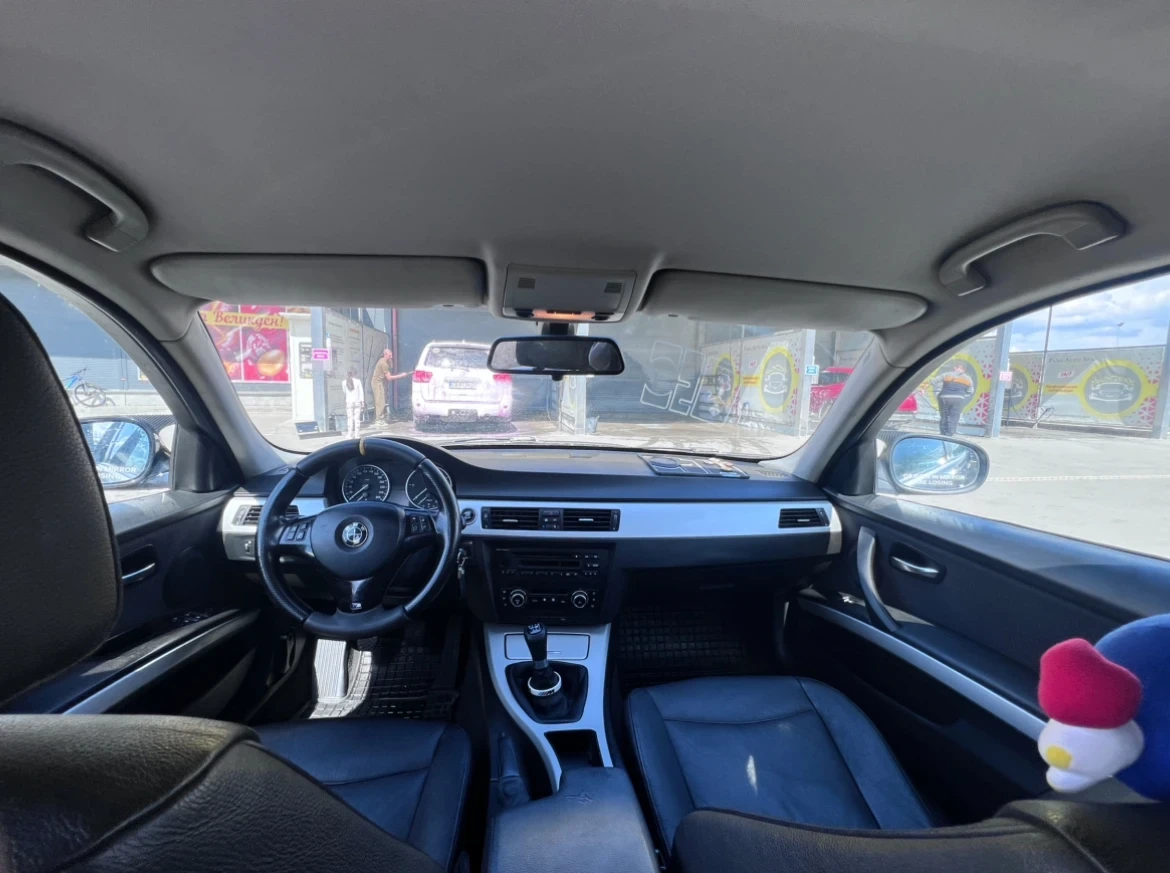 BMW 320 320D M-Packet, снимка 5 - Автомобили и джипове - 56334293