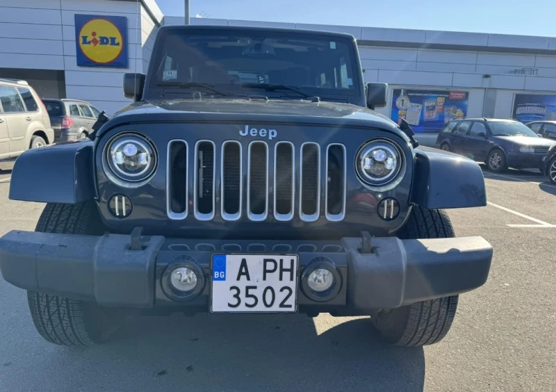 Jeep Wrangler 3.6i V6, снимка 2 - Автомобили и джипове - 49482607