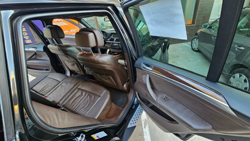 BMW X5 КАМЕРА, ПАНОРАМА, М-Пакет, снимка 12 - Автомобили и джипове - 52375564