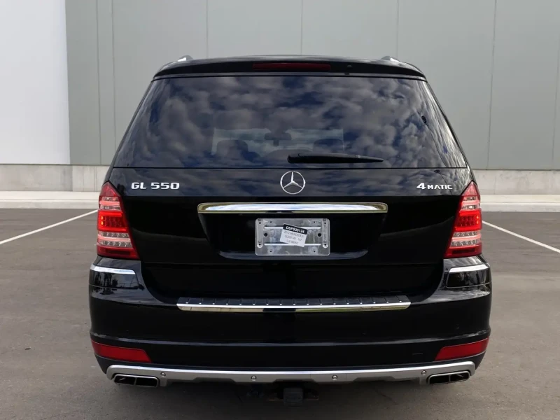 Mercedes-Benz GL 550 Grand Edition, снимка 11 - Автомобили и джипове - 53139118