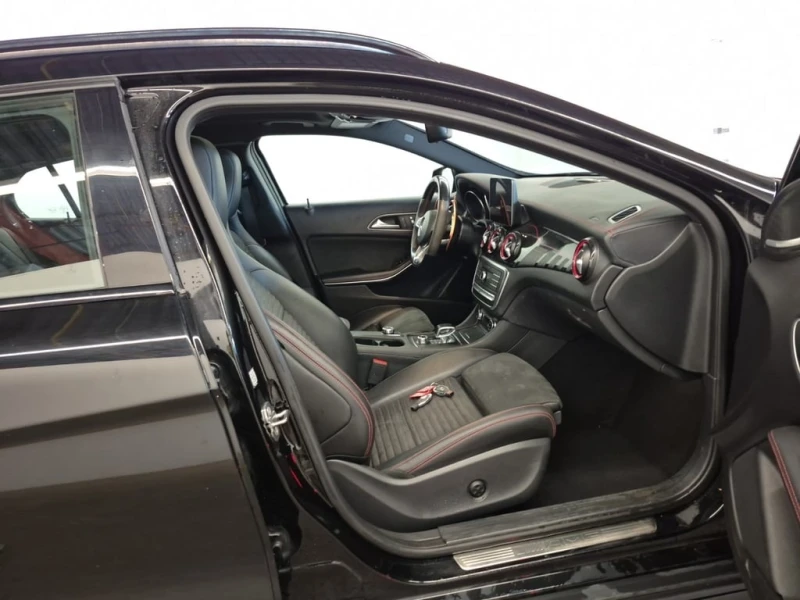 Mercedes-Benz GLA * AMG 45 * ТОП * ДВА КЛЮЧА* CARFAX * , снимка 16 - Автомобили и джипове - 53343243