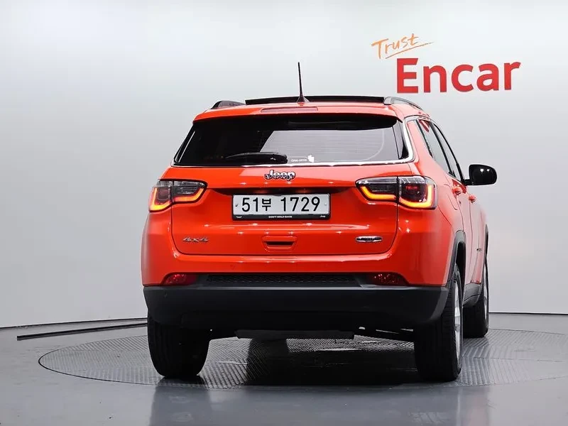 Jeep Compass 2.4 Longitude Awd, снимка 4 - Автомобили и джипове - 55895878