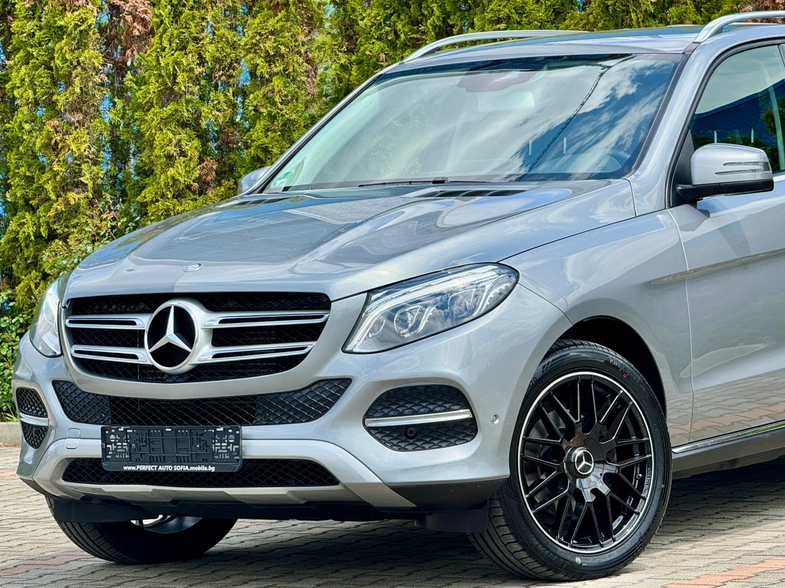 Mercedes-Benz GLE 350 9G-TRONIC-SPORT-ПОДГРЕВ-ОТЛИЧЕН-КАТО НОВ-OFFROAD!! - изображение 2