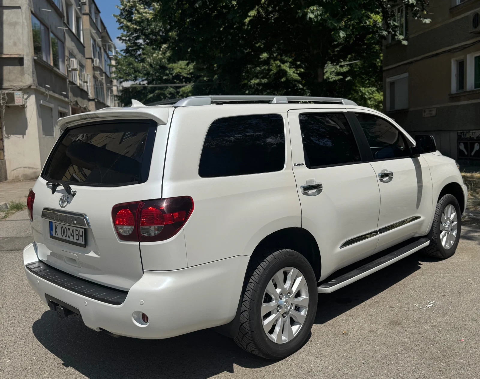 Toyota Sequoia 4x4 5.7i PLATINUM 90000 км - изображение 6