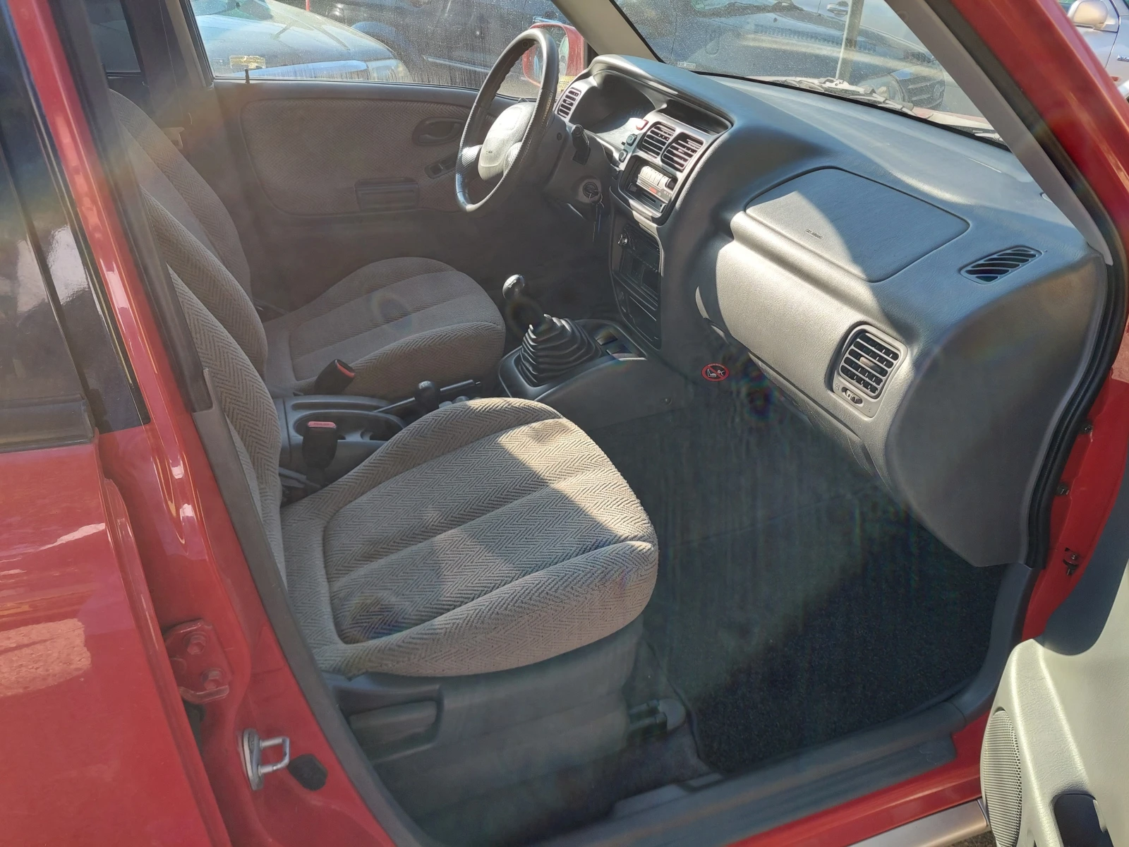 Suzuki Grand vitara 2, 5i-144kc.-ТОП СЪСТОЯНИЕ - изображение 8