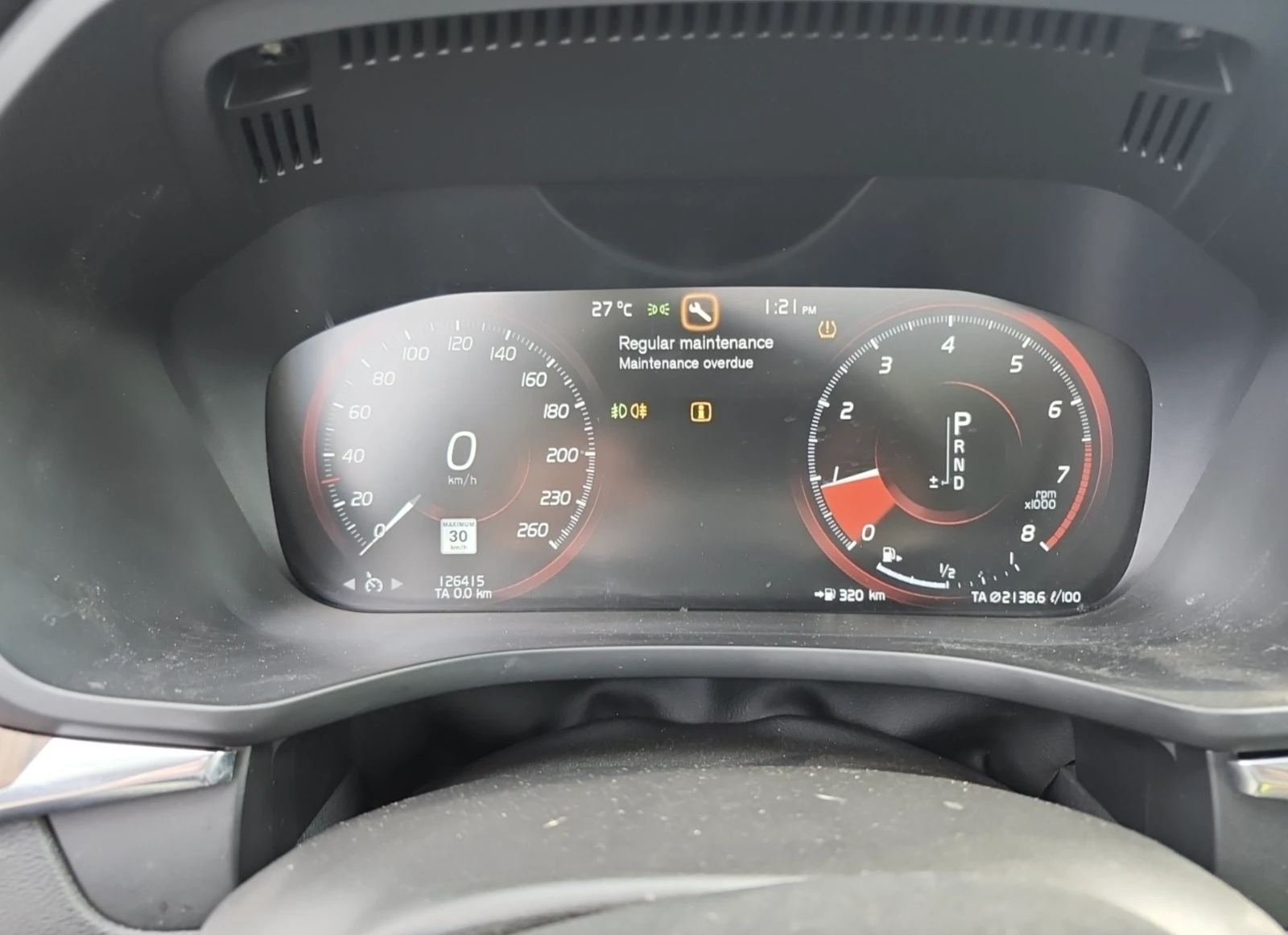 Volvo XC60 MOMENTUM - изображение 6