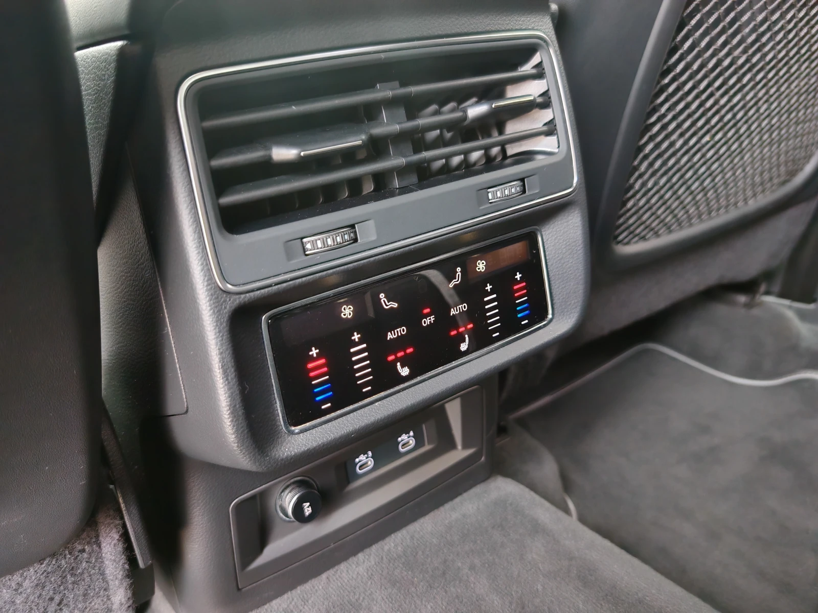 Audi Q8 TECHNIK | S LINE | BLACK OPTIC | Mobile.bg   11