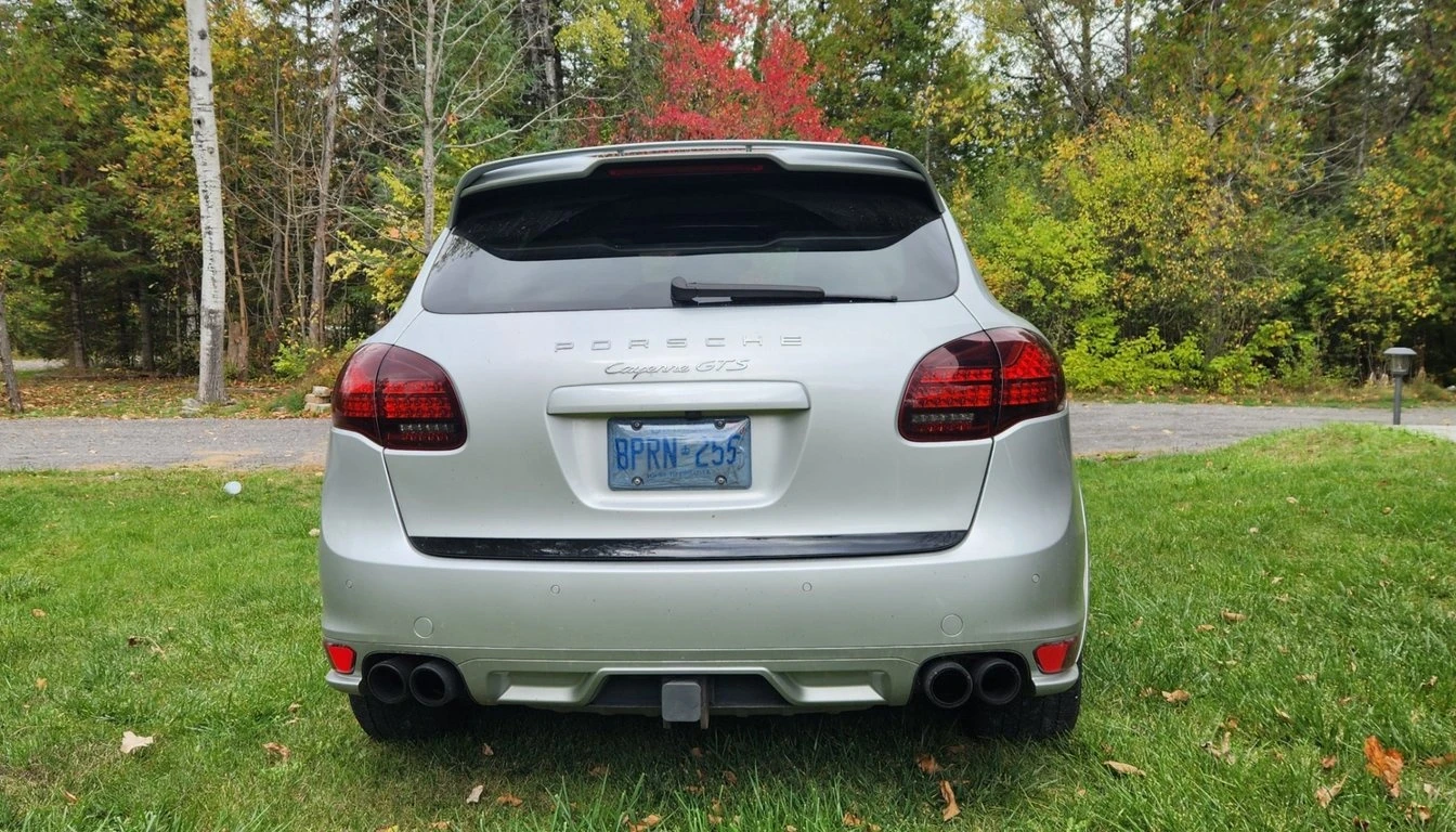 Porsche Cayenne 2013 GTS * CARFAX * БЕЗ ПЪРВОНАЧАЛНА ВНОСКА - изображение 4