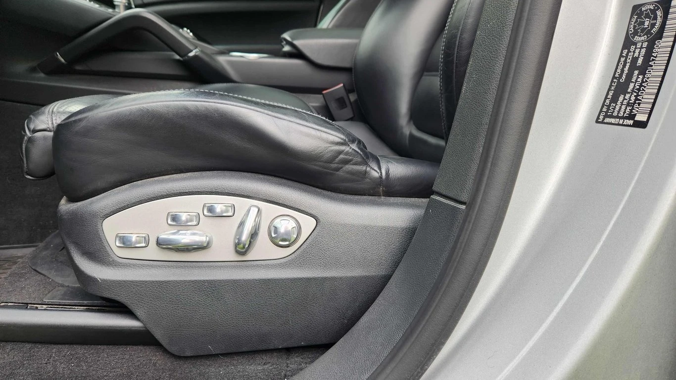 Porsche Cayenne 2013 GTS * CARFAX * БЕЗ ПЪРВОНАЧАЛНА ВНОСКА - изображение 7