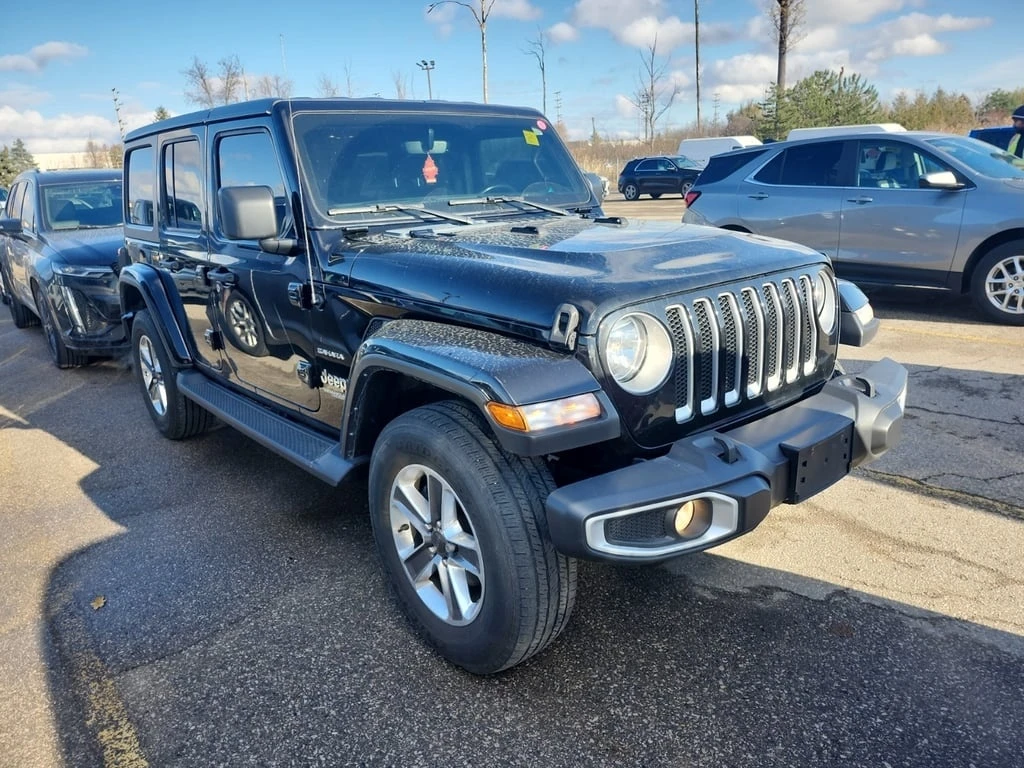 Jeep Wrangler * UNLIMITED SAHARA * CARFAX *  - изображение 2