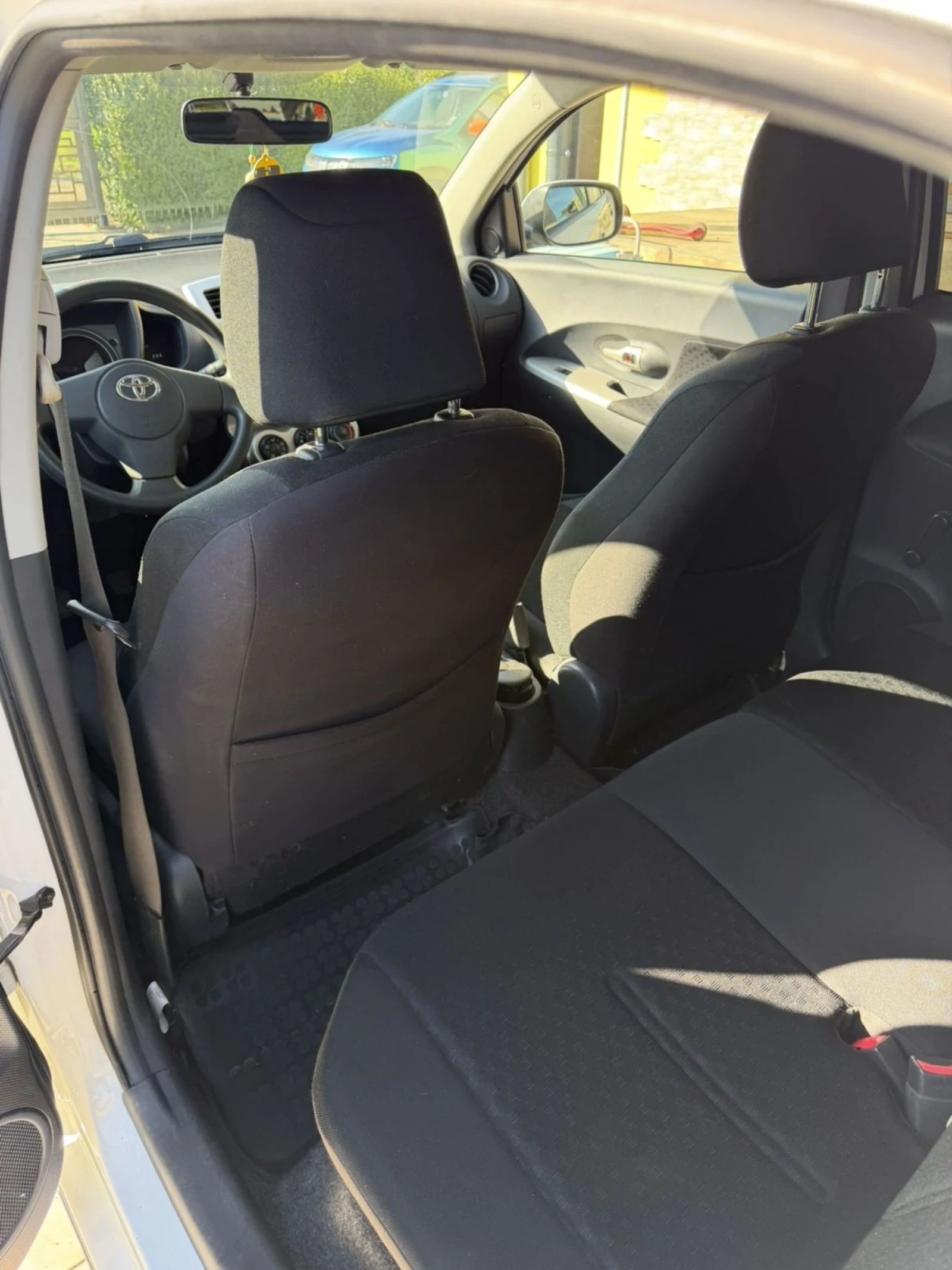 Toyota Urban Cruiser 1.4 D-4D, снимка 6 - Автомобили и джипове - 53745969