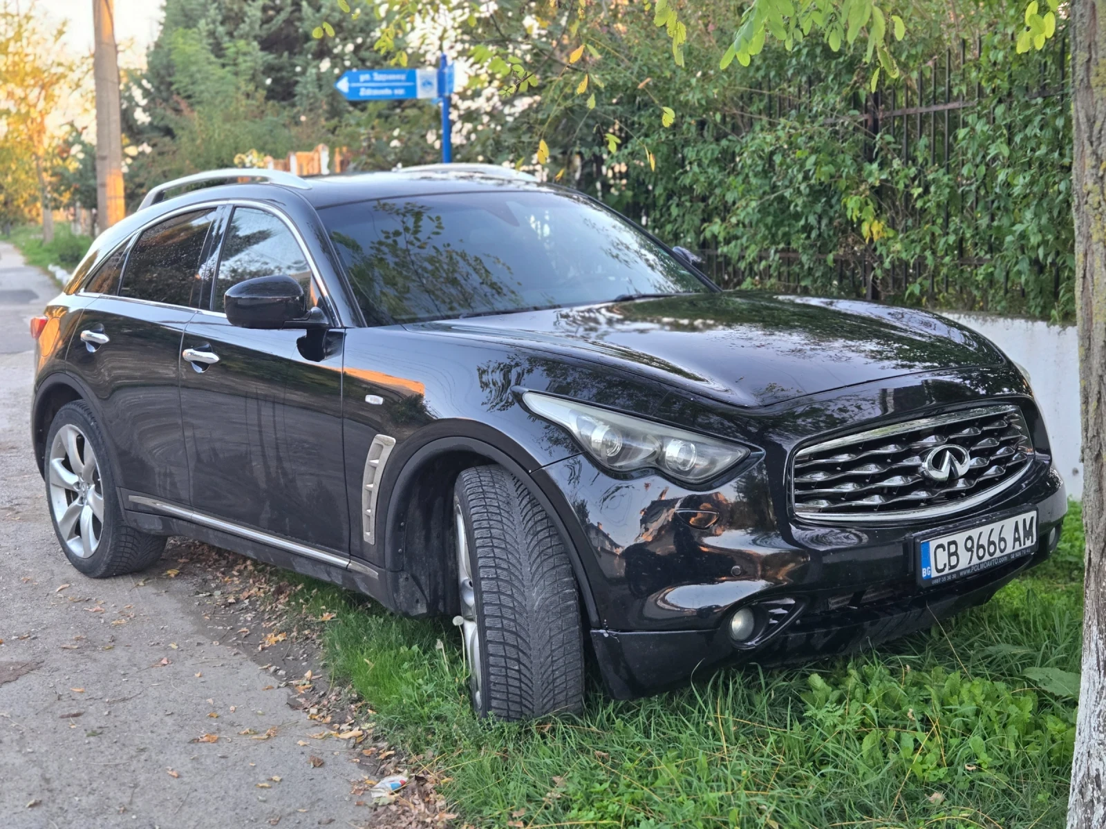 Infiniti Fx 30, снимка 10 - Автомобили и джипове - 53846502