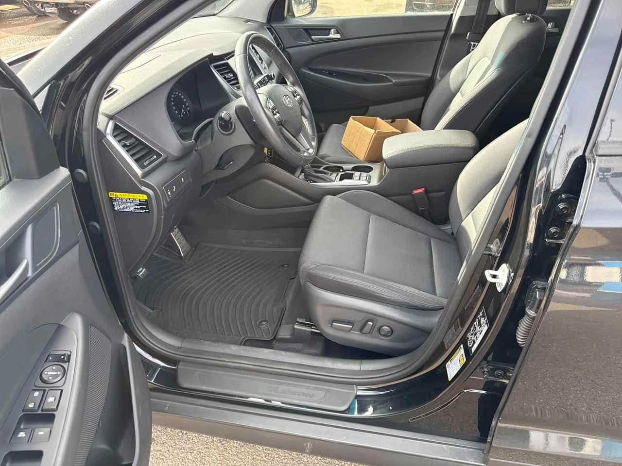 Hyundai Tucson Noir /CARFAX/2 ключа/Панорама/Подгрев, снимка 6 - Автомобили и джипове - 53871808