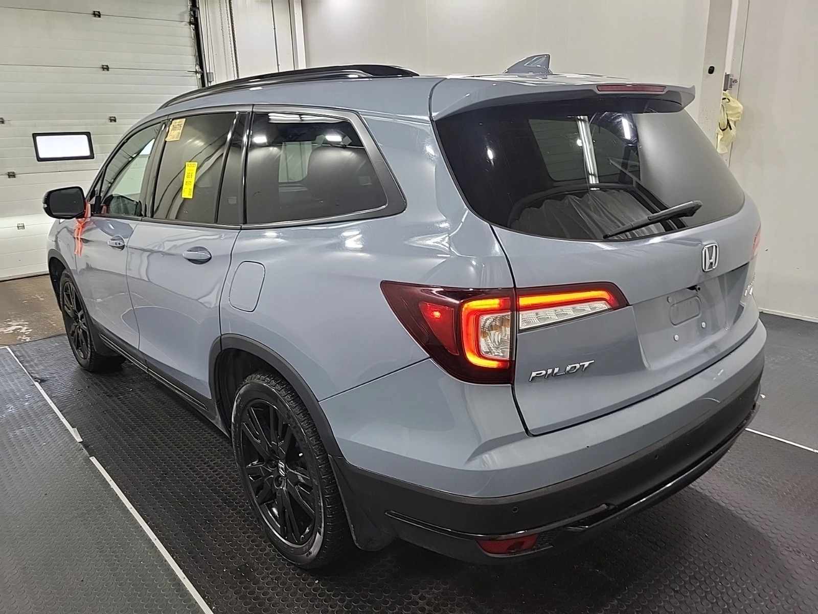 Honda Pilot BLACK EDITION * * CARFAX * * АВТО КРЕДИТ * * , снимка 4 - Автомобили и джипове - 54318496