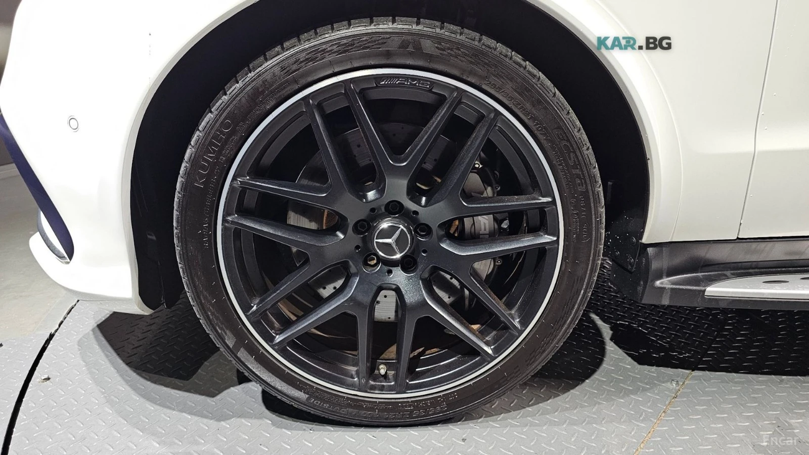Mercedes-Benz GLE 4MATIC* КОЖА* ПОДГРЕВ* ОБДУХВ* BURMASTER* PANO* 36, снимка 5 - Автомобили и джипове - 54812948