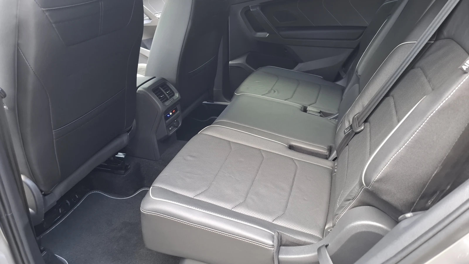VW Tiguan Allspace 2.0 TDI SCR R-Line DSG, снимка 16 - Автомобили и джипове - 55093313