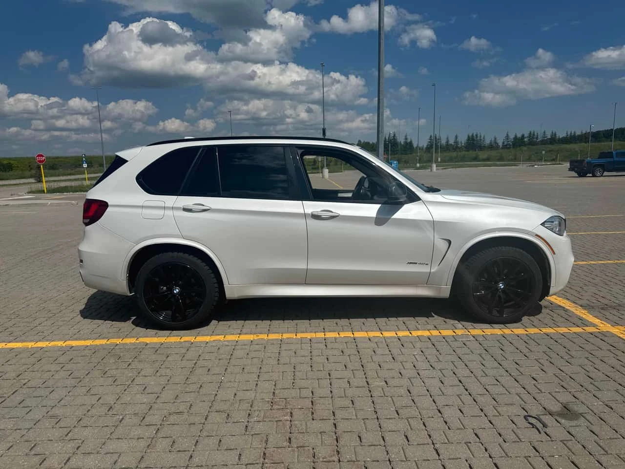 BMW X5 * xDrive40e * АВТОКРЕДИТ БЕЗ ПЪРВОНАЧАЛНА ВНОСКА* , снимка 3 - Автомобили и джипове - 55247868