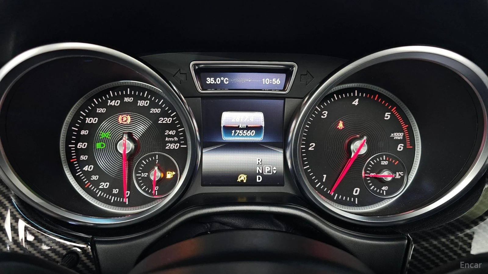 Mercedes-Benz GLE 350 4MATIC* AMG LINE* BURMESTER* PANO* DISTRO* ОБДУХ, снимка 4 - Автомобили и джипове - 55511963