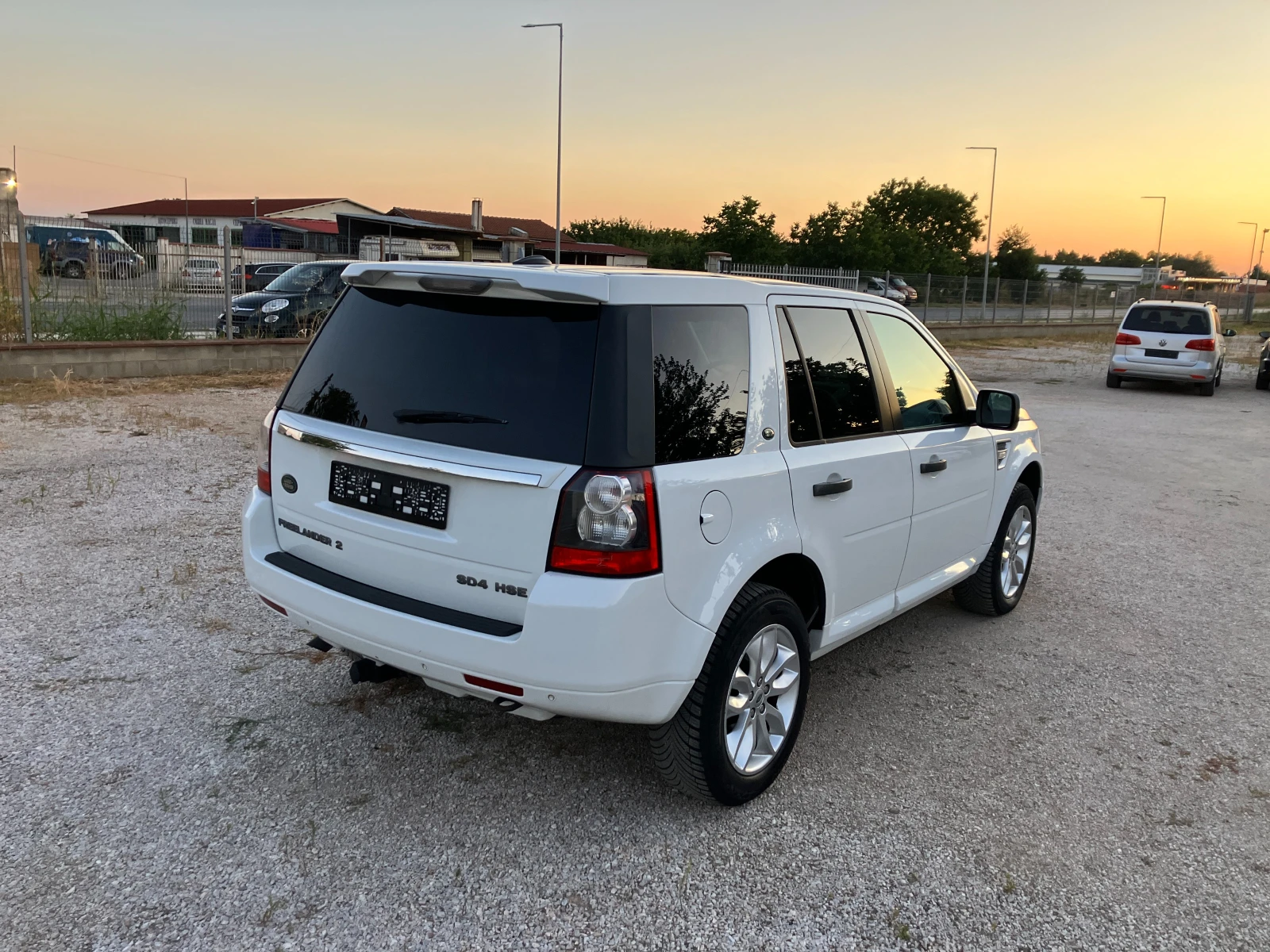 Land Rover Freelander 2.2d -4x4, снимка 8 - Автомобили и джипове - 55695349