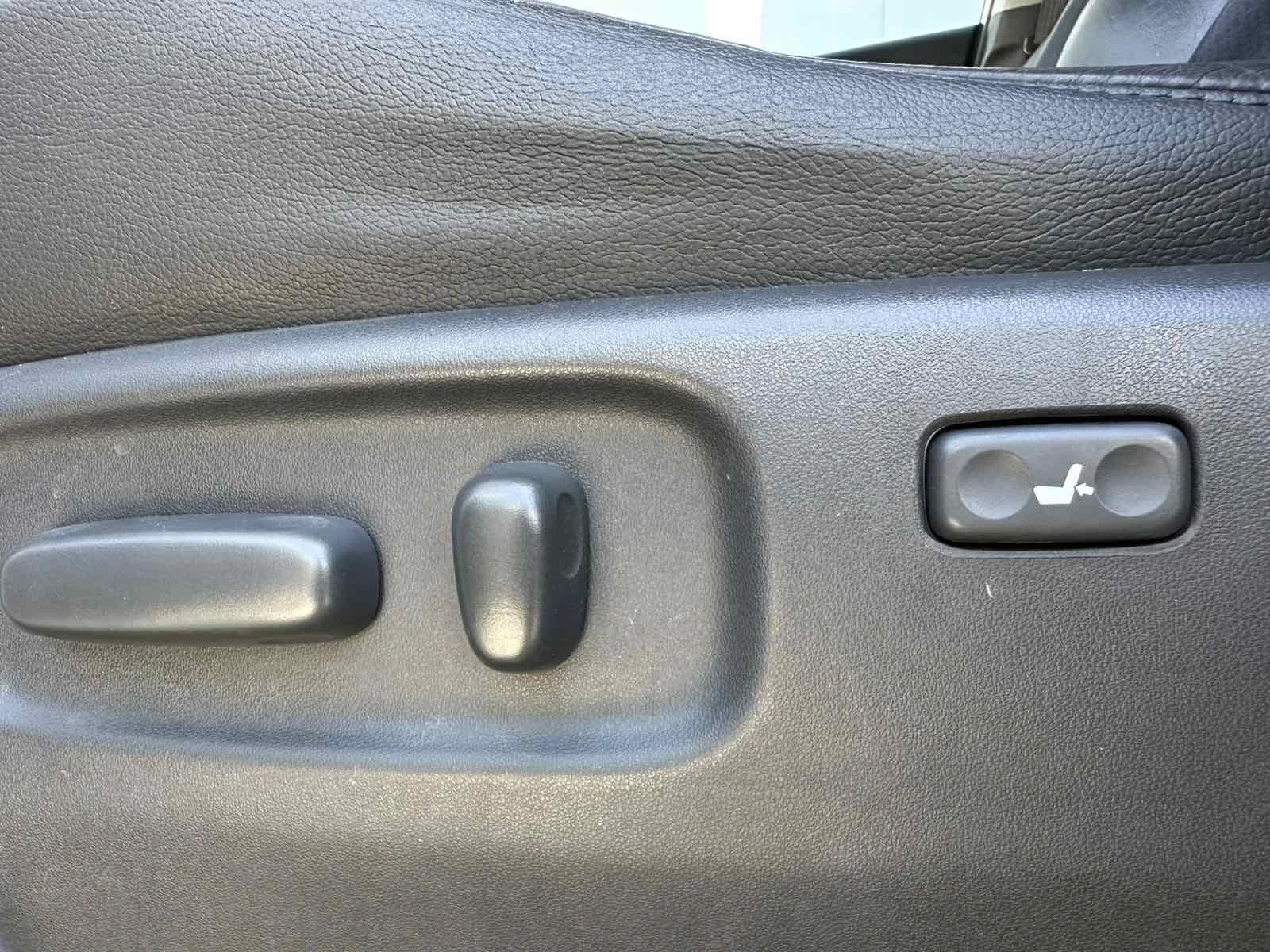 Toyota Rav4 D4D 4X4 ITALIA, снимка 12 - Автомобили и джипове - 56368834