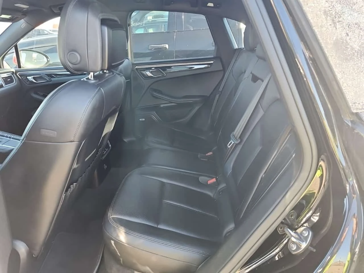 Porsche Macan * Awd S * CARFAX * , снимка 11 - Автомобили и джипове - 56642911