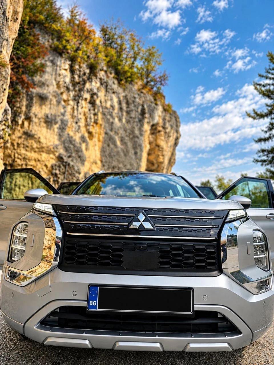 Mitsubishi Outlander, снимка 6 - Автомобили и джипове - 56644157