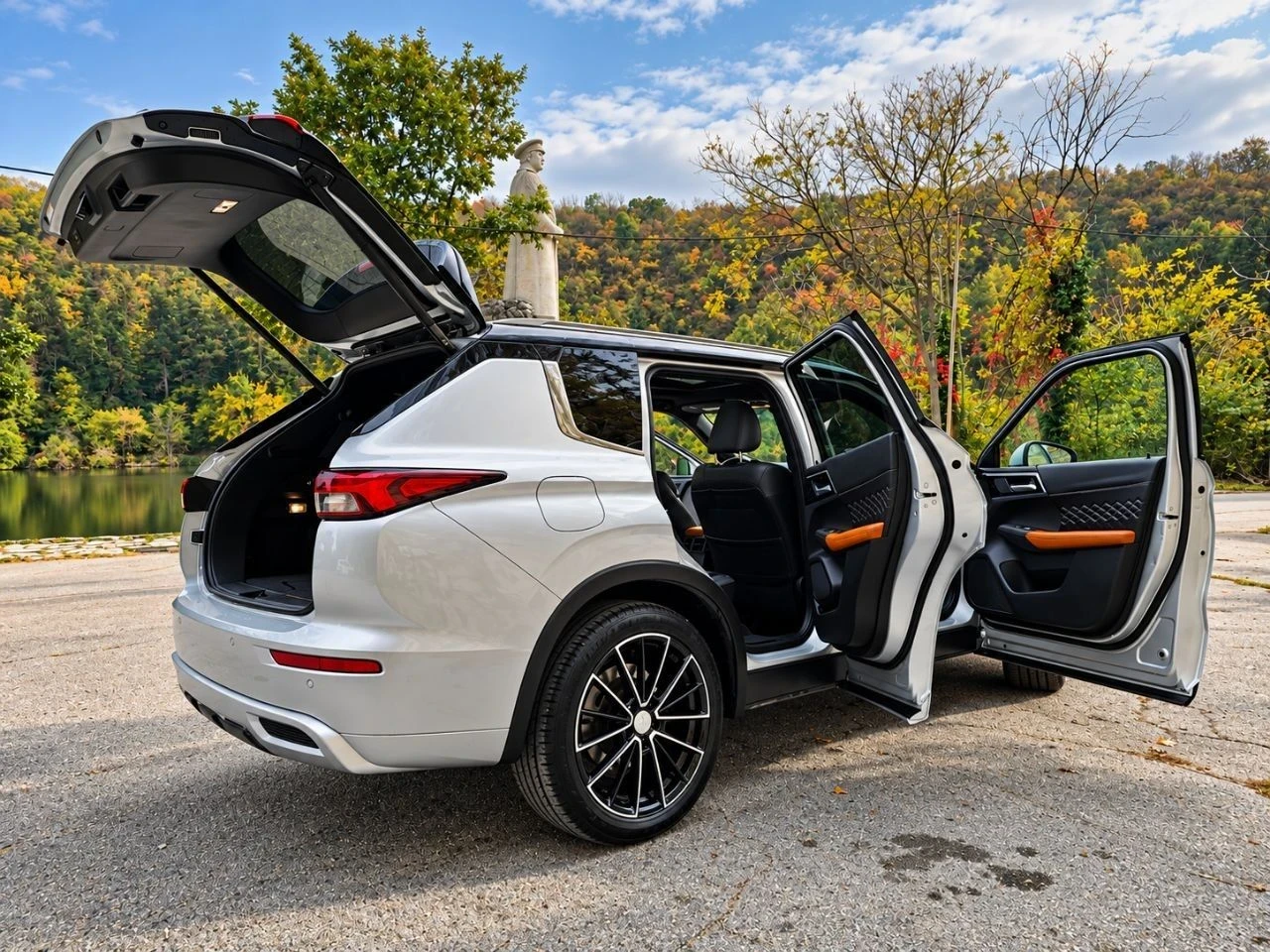 Mitsubishi Outlander, снимка 3 - Автомобили и джипове - 56644157