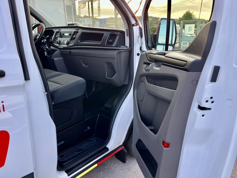 Ford Transit Custom EcoBlue, снимка 9 - Бусове и автобуси - 52344214